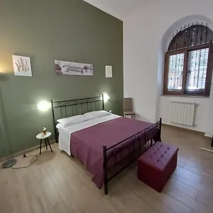 A Casa Di Lori , Palermo Italia